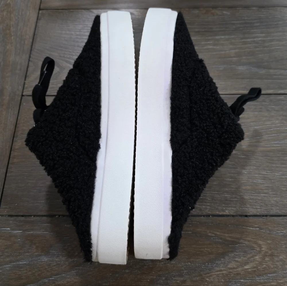 Lucky Brand Tolini Black Faux Fur Sherpa Mule Sneakers Size 7.5 Slip On
